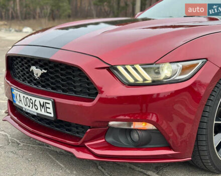 Красный Форд Мустанг, объемом двигателя 2.26 л и пробегом 170 тыс. км за 14500 $, фото 9 на Automoto.ua