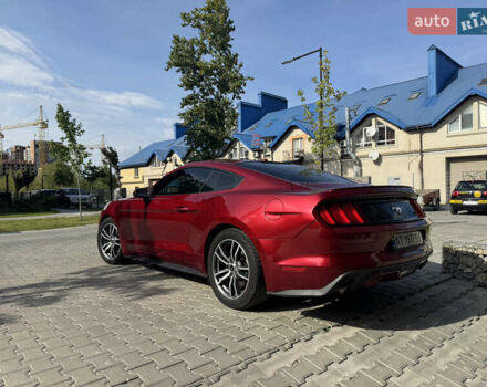 Красный Форд Мустанг, объемом двигателя 2.26 л и пробегом 110 тыс. км за 16200 $, фото 5 на Automoto.ua