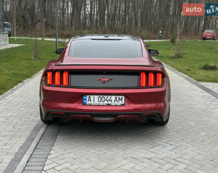 Красный Форд Мустанг, объемом двигателя 2.26 л и пробегом 119 тыс. км за 16400 $, фото 11 на Automoto.ua