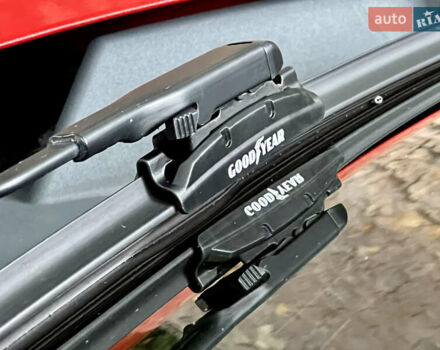 Красный Форд Мустанг, объемом двигателя 2.3 л и пробегом 175 тыс. км за 17500 $, фото 16 на Automoto.ua