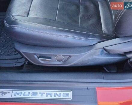 Красный Форд Мустанг, объемом двигателя 2.3 л и пробегом 78 тыс. км за 16700 $, фото 9 на Automoto.ua