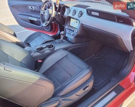 Красный Форд Мустанг, объемом двигателя 2.3 л и пробегом 78 тыс. км за 16700 $, фото 8 на Automoto.ua