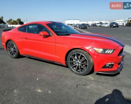 Красный Форд Мустанг, объемом двигателя 2.26 л и пробегом 126 тыс. км за 3000 $, фото 3 на Automoto.ua