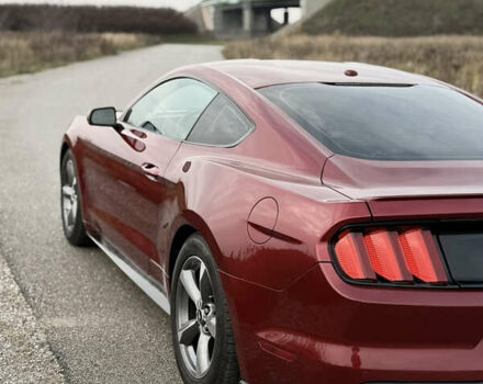 Красный Форд Мустанг, объемом двигателя 2.3 л и пробегом 127 тыс. км за 16500 $, фото 1 на Automoto.ua