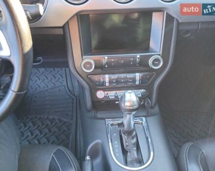 Красный Форд Мустанг, объемом двигателя 2.3 л и пробегом 78 тыс. км за 16700 $, фото 11 на Automoto.ua