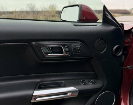 Красный Форд Мустанг, объемом двигателя 2.3 л и пробегом 127 тыс. км за 16500 $, фото 13 на Automoto.ua