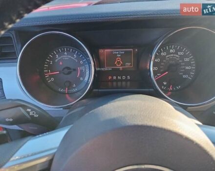 Красный Форд Мустанг, объемом двигателя 2.3 л и пробегом 78 тыс. км за 16700 $, фото 2 на Automoto.ua