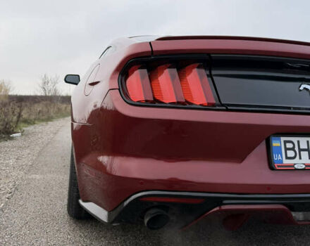 Красный Форд Мустанг, объемом двигателя 2.3 л и пробегом 127 тыс. км за 16500 $, фото 8 на Automoto.ua