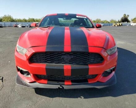 Красный Форд Мустанг, объемом двигателя 2.3 л и пробегом 78 тыс. км за 4000 $, фото 4 на Automoto.ua