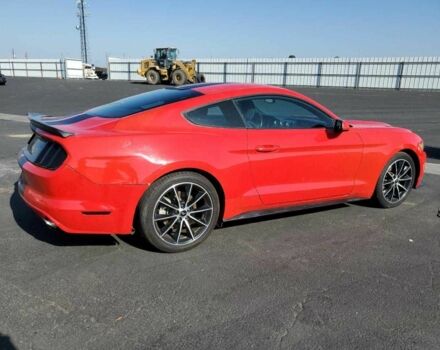 Красный Форд Мустанг, объемом двигателя 2.3 л и пробегом 78 тыс. км за 4000 $, фото 2 на Automoto.ua