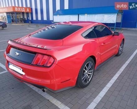 Красный Форд Мустанг, объемом двигателя 2.3 л и пробегом 78 тыс. км за 16700 $, фото 7 на Automoto.ua