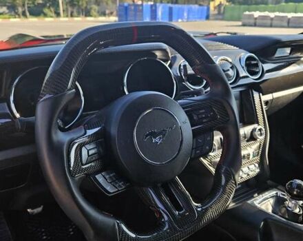 Красный Форд Мустанг, объемом двигателя 4.95 л и пробегом 90 тыс. км за 30900 $, фото 9 на Automoto.ua