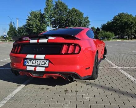 Красный Форд Мустанг, объемом двигателя 4.95 л и пробегом 90 тыс. км за 30900 $, фото 6 на Automoto.ua