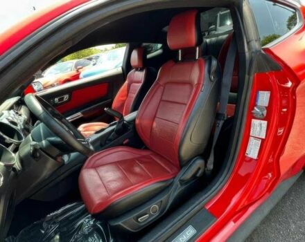 Красный Форд Мустанг, объемом двигателя 5 л и пробегом 53 тыс. км за 8000 $, фото 7 на Automoto.ua