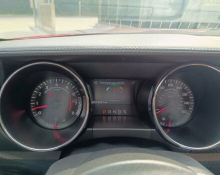 Красный Форд Мустанг, объемом двигателя 3.7 л и пробегом 207 тыс. км за 17990 $, фото 13 на Automoto.ua