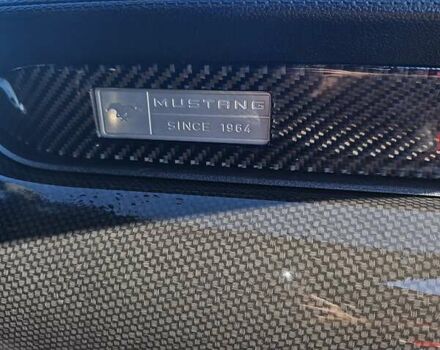 Красный Форд Мустанг, объемом двигателя 4.95 л и пробегом 90 тыс. км за 30900 $, фото 13 на Automoto.ua