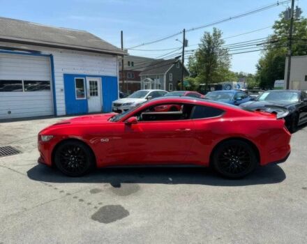 Красный Форд Мустанг, объемом двигателя 5 л и пробегом 53 тыс. км за 8000 $, фото 2 на Automoto.ua