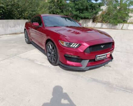 Красный Форд Мустанг, объемом двигателя 3.7 л и пробегом 207 тыс. км за 17990 $, фото 2 на Automoto.ua
