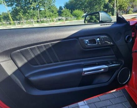 Красный Форд Мустанг, объемом двигателя 4.95 л и пробегом 90 тыс. км за 30900 $, фото 8 на Automoto.ua