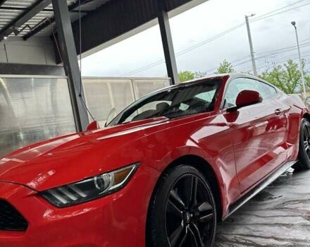 Красный Форд Мустанг, объемом двигателя 2.26 л и пробегом 88 тыс. км за 20999 $, фото 4 на Automoto.ua