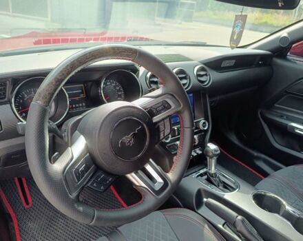 Красный Форд Мустанг, объемом двигателя 3.7 л и пробегом 207 тыс. км за 17990 $, фото 12 на Automoto.ua