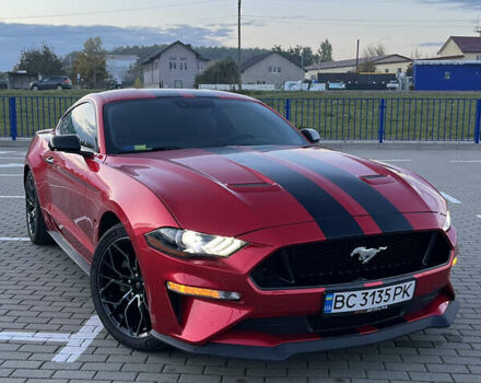 Красный Форд Мустанг, объемом двигателя 2.3 л и пробегом 102 тыс. км за 27500 $, фото 1 на Automoto.ua