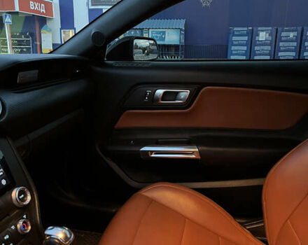 Красный Форд Мустанг, объемом двигателя 2.3 л и пробегом 102 тыс. км за 27500 $, фото 9 на Automoto.ua