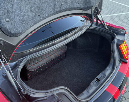 Красный Форд Мустанг, объемом двигателя 2.3 л и пробегом 102 тыс. км за 27500 $, фото 16 на Automoto.ua