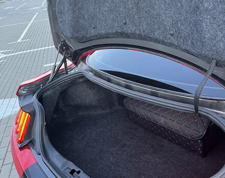 Красный Форд Мустанг, объемом двигателя 2.3 л и пробегом 102 тыс. км за 27500 $, фото 17 на Automoto.ua