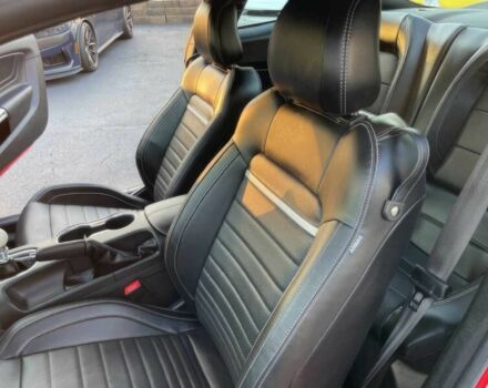 Красный Форд Мустанг, объемом двигателя 5 л и пробегом 11 тыс. км за 75000 $, фото 10 на Automoto.ua