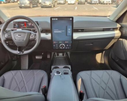 Красный Форд Мустанг, объемом двигателя 0 л и пробегом 11 тыс. км за 23000 $, фото 6 на Automoto.ua