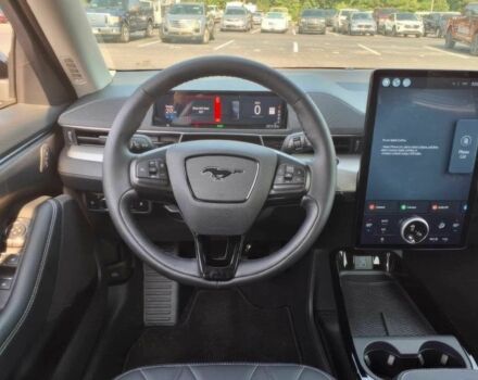 Красный Форд Мустанг, объемом двигателя 0 л и пробегом 11 тыс. км за 23000 $, фото 7 на Automoto.ua