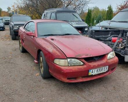 Красный Форд Мустанг, объемом двигателя 3.8 л и пробегом 120 тыс. км за 2450 $, фото 1 на Automoto.ua