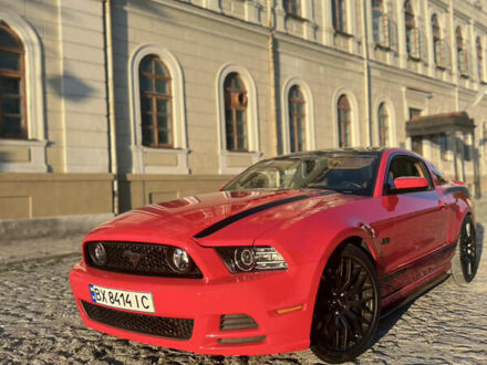 Форд Мустанг 2012 в Каменце-Подольском на Automoto.ua Красный Форд Мустанг, объемом двигателя 4.95 л и пробегом 125 тыс. км за 25000 $, фото 1 на Automoto.ua
