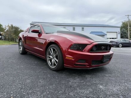 Красный Форд Мустанг, объемом двигателя 5 л и пробегом 87 тыс. км за 6200 $, фото 1 на Automoto.ua