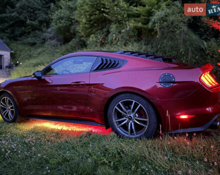 Красный Форд Мустанг, объемом двигателя 2.26 л и пробегом 152 тыс. км за 18856 $, фото 1 на Automoto.ua