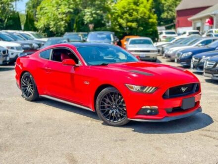 Красный Форд Мустанг, объемом двигателя 5 л и пробегом 53 тыс. км за 8000 $, фото 1 на Automoto.ua