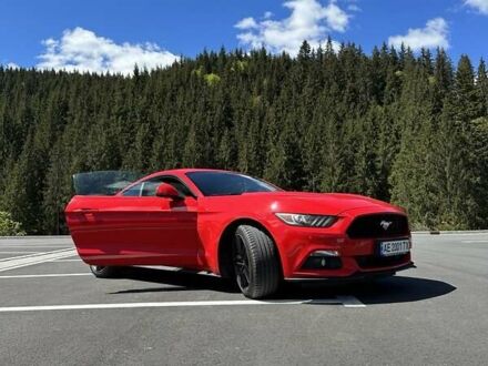 Красный Форд Мустанг, объемом двигателя 2.26 л и пробегом 88 тыс. км за 20999 $, фото 1 на Automoto.ua