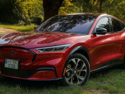 Форд Мустанг 2020 у Харкові на Automoto.ua Червоний Форд Мустанг, об'ємом двигуна 0 л та пробігом 108 тис. км за 28000 $, фото 1 на Automoto.ua