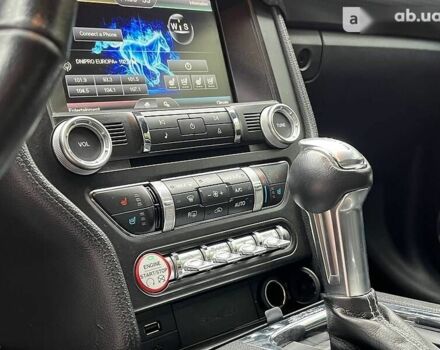 Форд Мустанг, объемом двигателя 2.3 л и пробегом 105 тыс. км за 17500 $, фото 6 на Automoto.ua