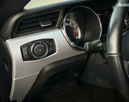 Форд Мустанг, объемом двигателя 2.3 л и пробегом 93 тыс. км за 19990 $, фото 13 на Automoto.ua