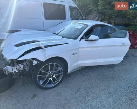 Форд Мустанг, объемом двигателя 2.26 л и пробегом 70 тыс. км за 12500 $, фото 2 на Automoto.ua