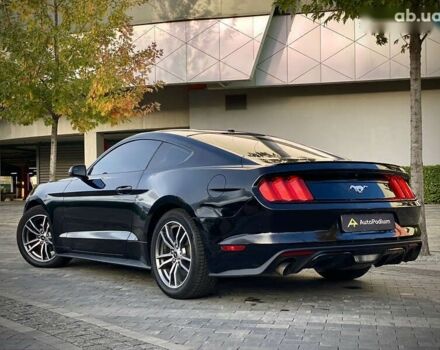 Форд Мустанг, объемом двигателя 2.3 л и пробегом 93 тыс. км за 19990 $, фото 4 на Automoto.ua
