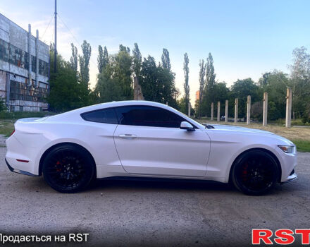 Форд Мустанг, объемом двигателя 2.3 л и пробегом 73 тыс. км за 13200 $, фото 4 на Automoto.ua