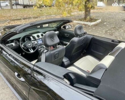 Форд Мустанг, объемом двигателя 2.3 л и пробегом 121 тыс. км за 17800 $, фото 22 на Automoto.ua