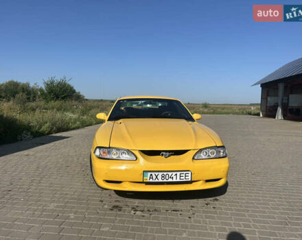 Жовтий Форд Мустанг, об'ємом двигуна 4.94 л та пробігом 132 тис. км за 8800 $, фото 3 на Automoto.ua