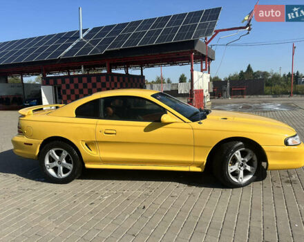 Жовтий Форд Мустанг, об'ємом двигуна 4.94 л та пробігом 132 тис. км за 8800 $, фото 4 на Automoto.ua