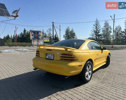 Жовтий Форд Мустанг, об'ємом двигуна 4.94 л та пробігом 132 тис. км за 8800 $, фото 5 на Automoto.ua