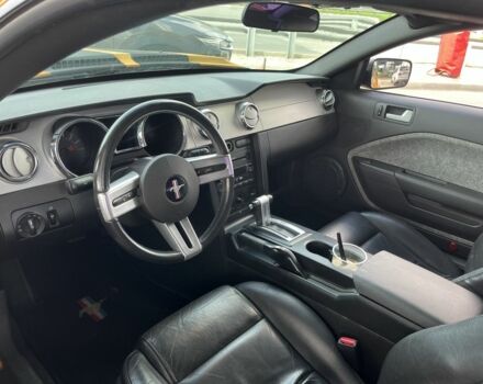 Желтый Форд Мустанг, объемом двигателя 4 л и пробегом 90 тыс. км за 9999 $, фото 5 на Automoto.ua