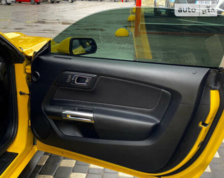 Желтый Форд Мустанг, объемом двигателя 2.3 л и пробегом 85 тыс. км за 19700 $, фото 14 на Automoto.ua